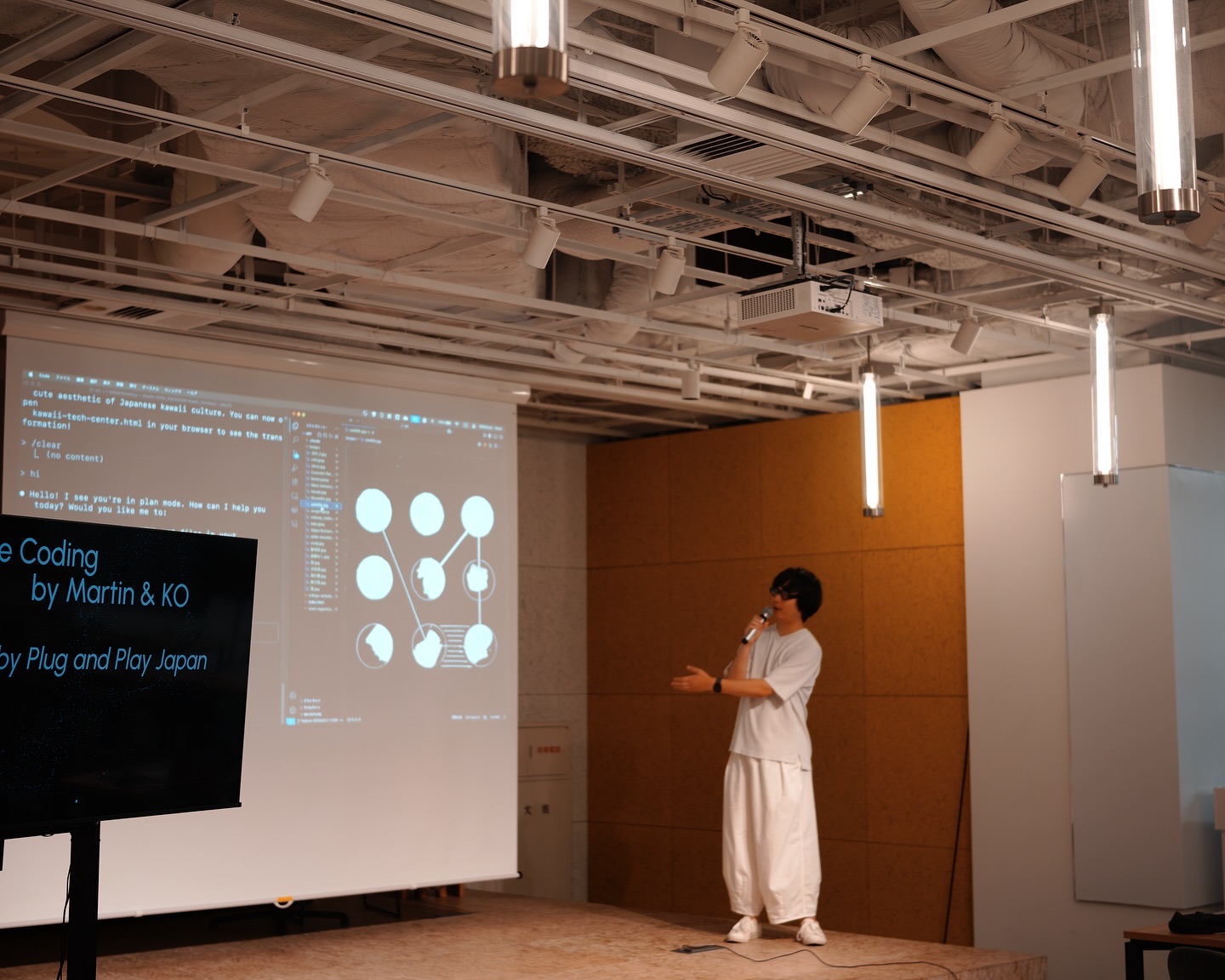 Live Vibe Codingで映像とコードを投影しながらパフォーマンスするMartin